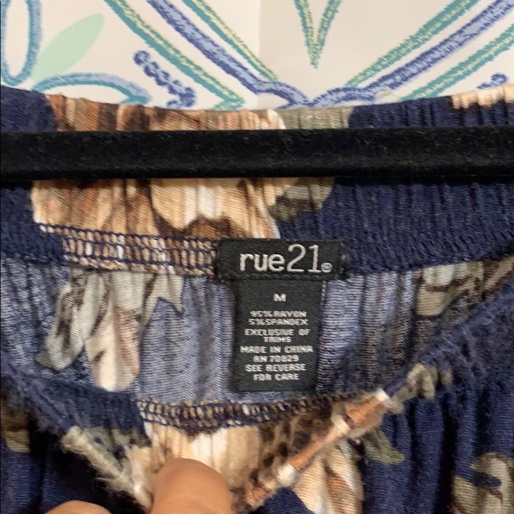 Over the shoulder top - Picture 2 of 4